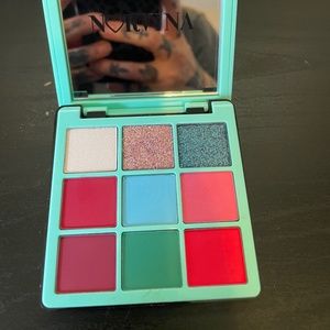 BRAND NEW NEVER USED vibrant eye shadow palette - Anastasia Beverly Hills
